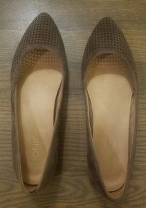 Vionic suede flats